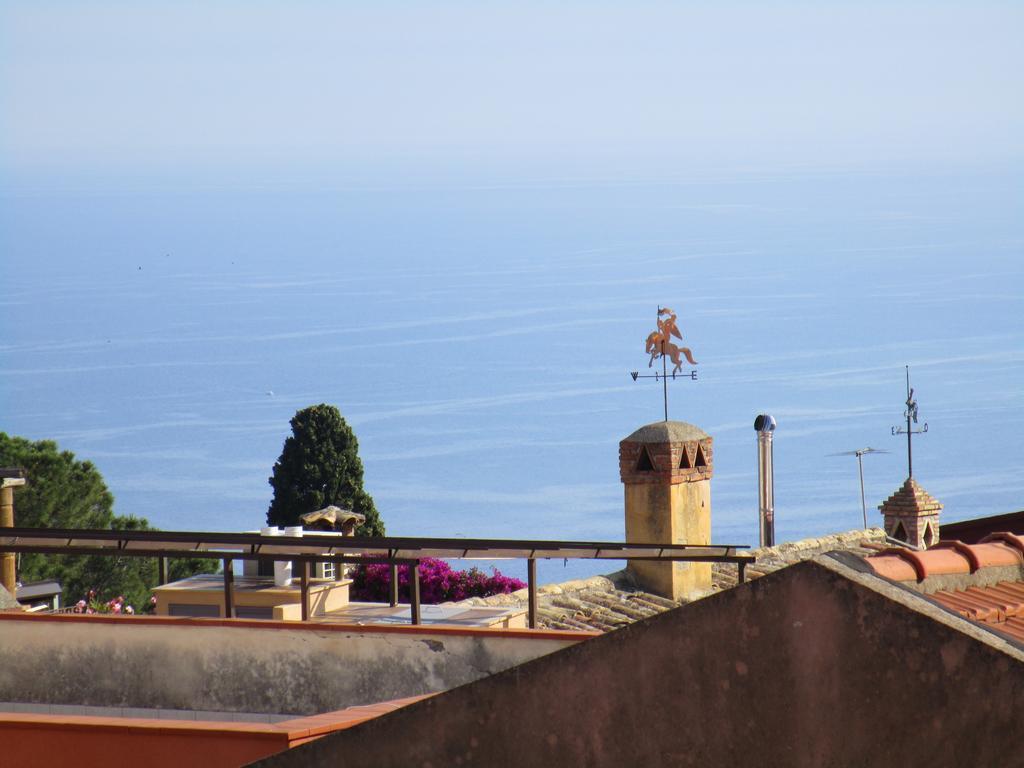 Arche Apartment Taormina Oda fotoğraf